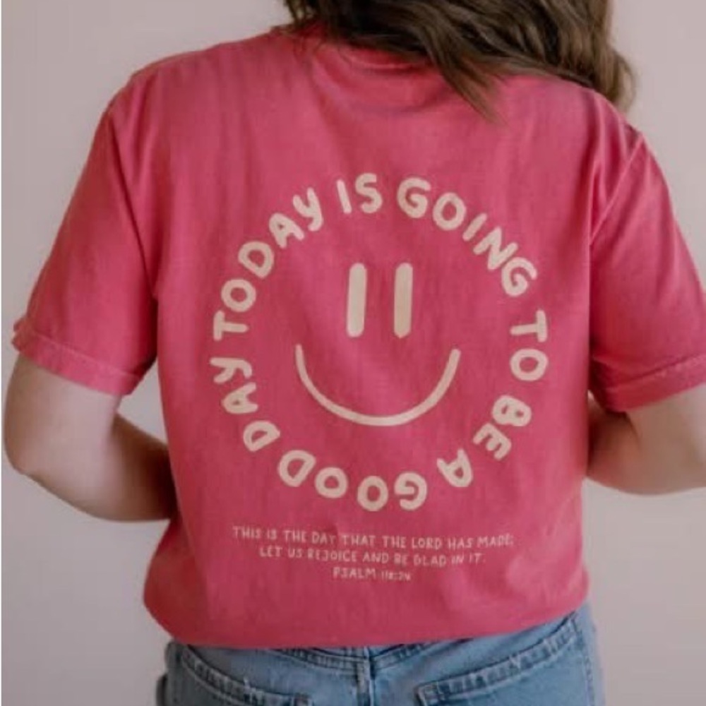 NWT Good Day T-shirt